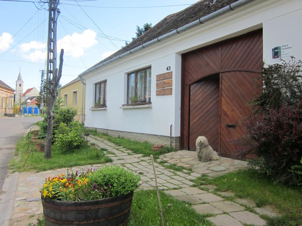 Ferienwohnung Bozsoki Piheno Exterior foto